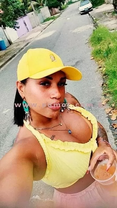 Leona Santos