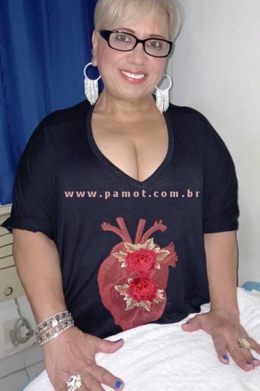 lecy massoterapeuta