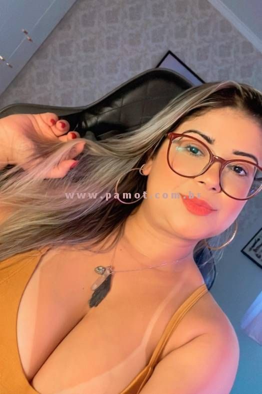 julia almeida